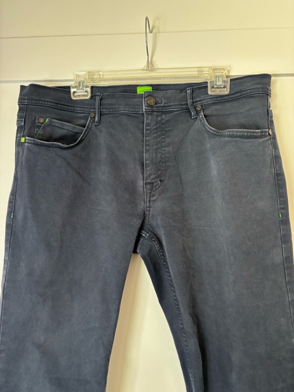 Hugo Boss Slim Straight Jeans in Dark Navy 36/35 - Picture 2 of 6